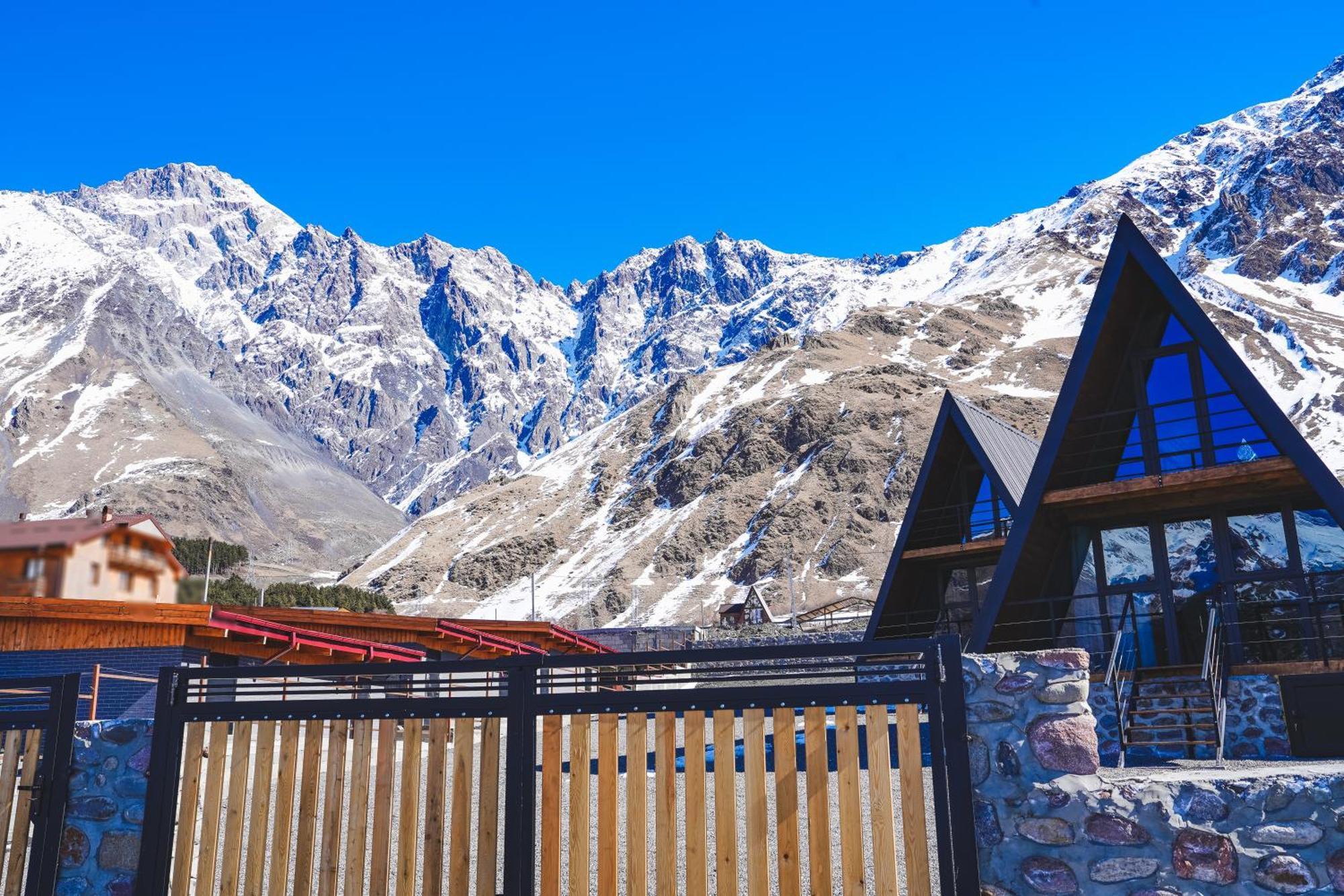 Sanseco Cottage Kazbegi Bagian luar foto