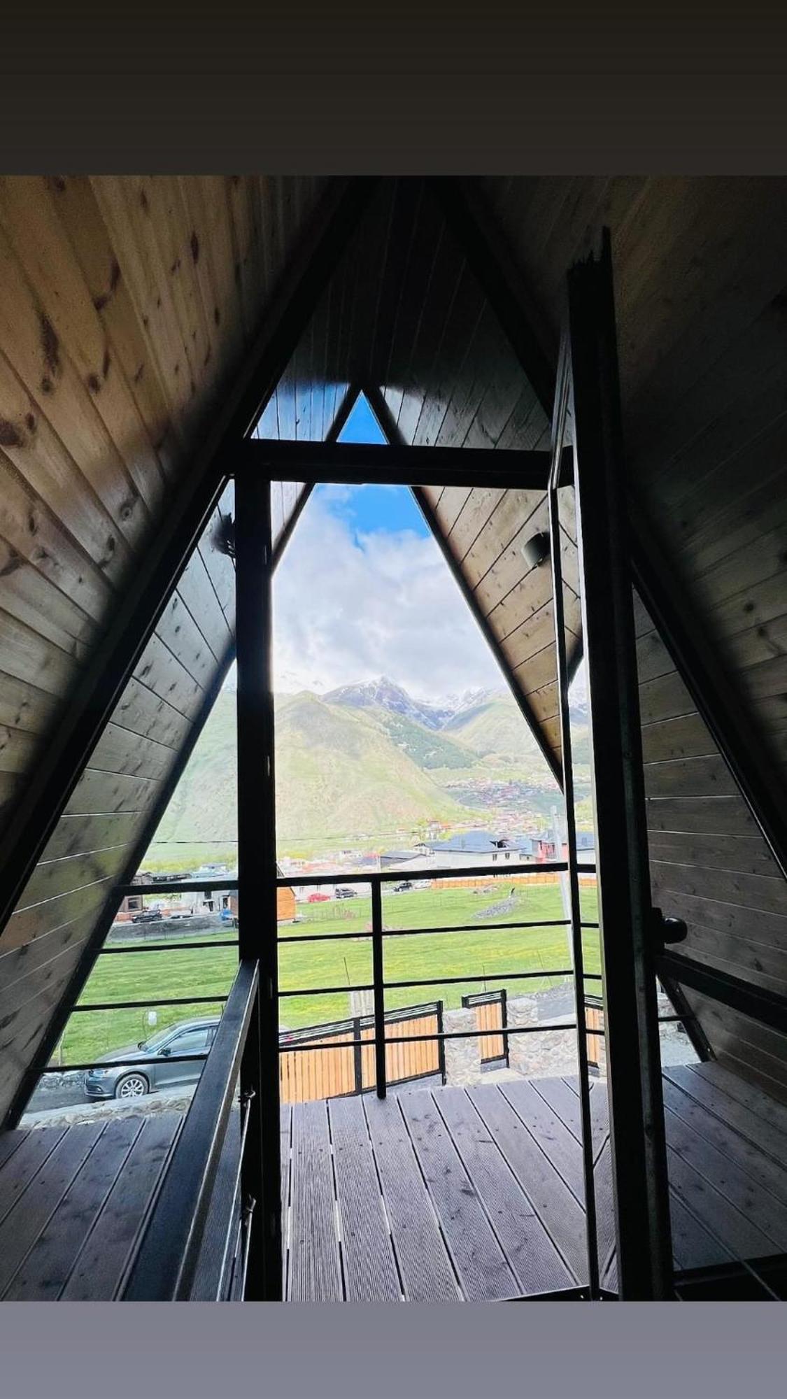 Sanseco Cottage Kazbegi Bagian luar foto